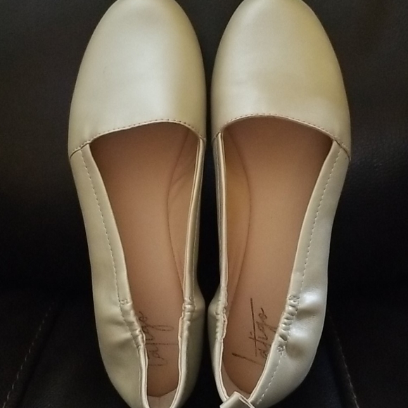 Látigo womens  flat & loafers shoes size 7M - Picture 6 of 12